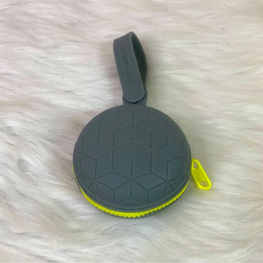 Skip Hop Grab & Go Silicone Pacifier Holder
